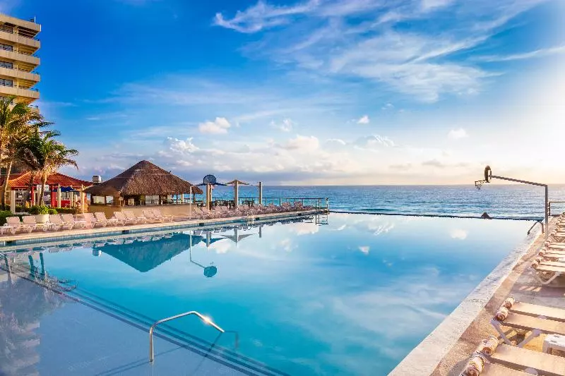 酒店 Crown Paradise Club Cancun All Inclusive