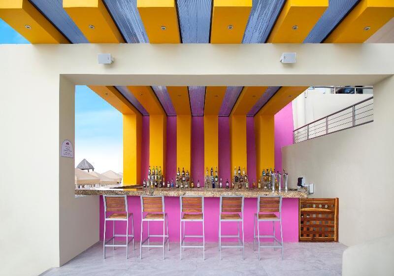 Otel Crown Paradise Club Cancun   All Inclusive