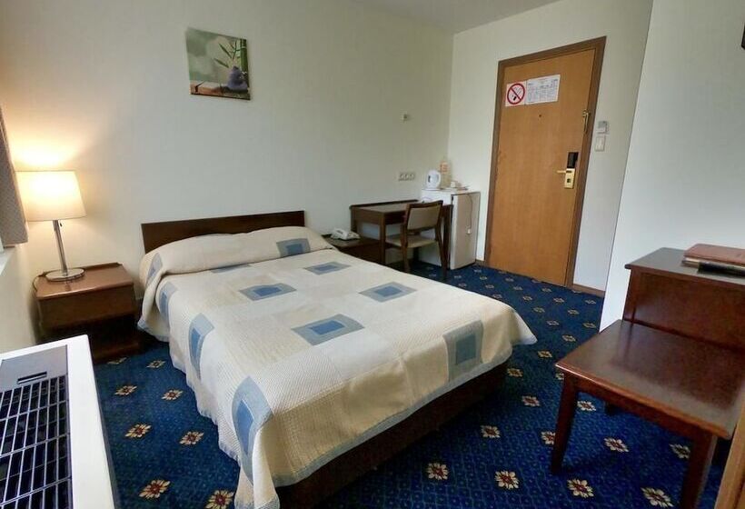 בית מלון כפרי Sakhalin Sapporo