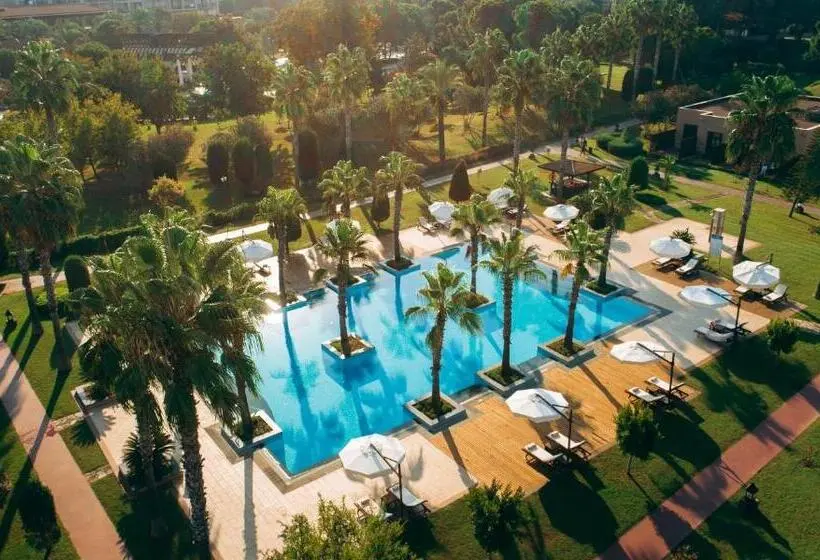 استراحتگاه IC Hotels Green Palace & Villas