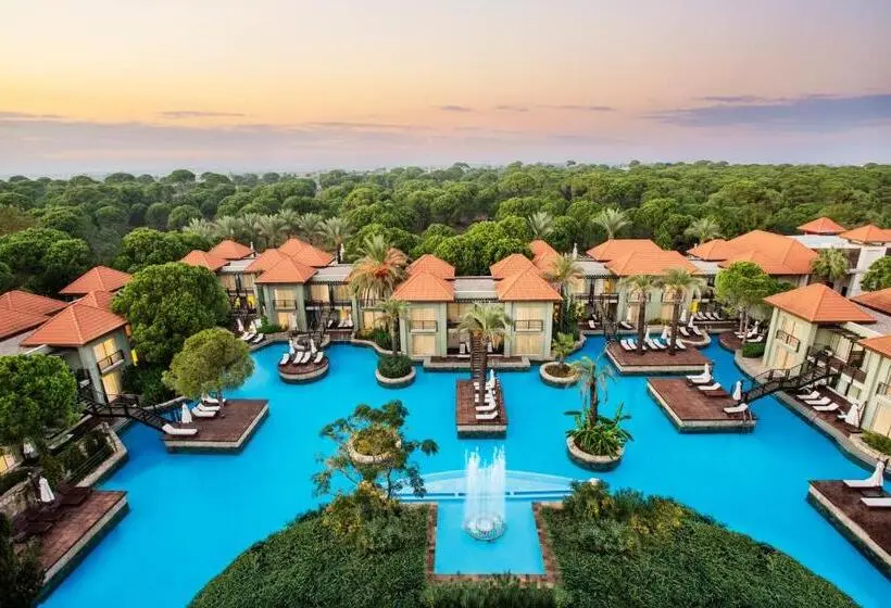 Lomakeskus IC Hotels Green Palace & Villas