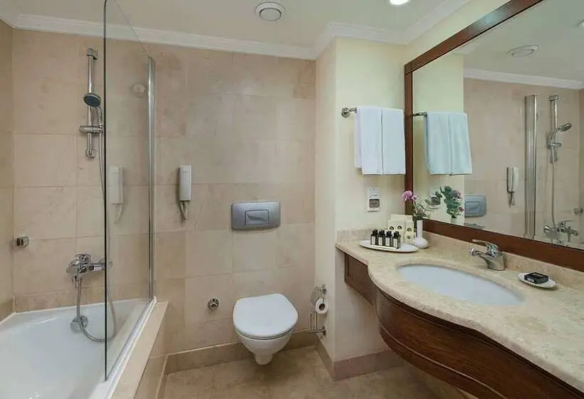 استراحتگاه IC Hotels Green Palace & Villas