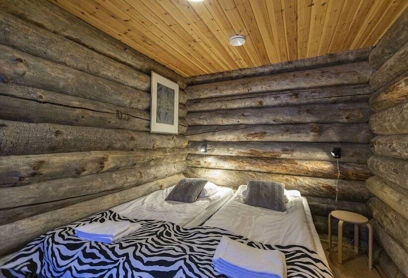 Kuukkeli Log Houses Villa Aurora