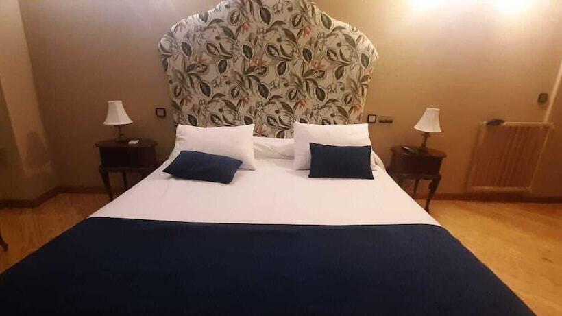 فندق Apartamentos Turísticos El Nogal