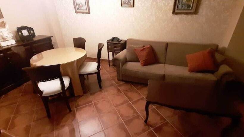 فندق Apartamentos Turísticos El Nogal
