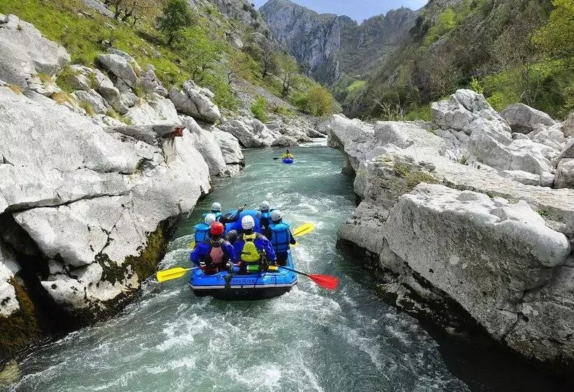 Hotelli La Terraza De Picos