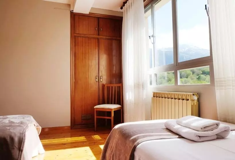 Hotelli La Terraza De Picos