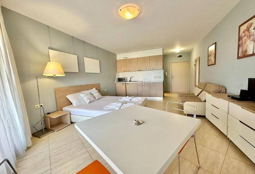 ホテル Menada Grand Resort Apartments