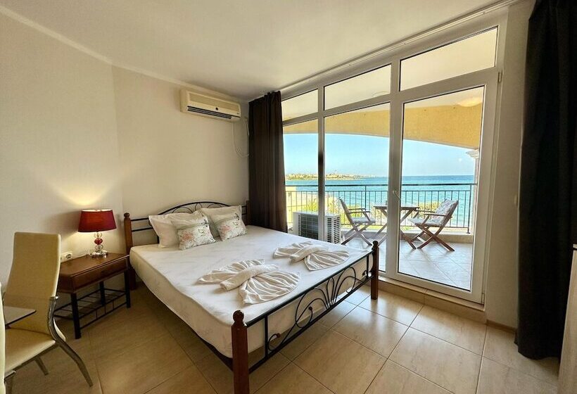 ホテル Menada Grand Resort Apartments