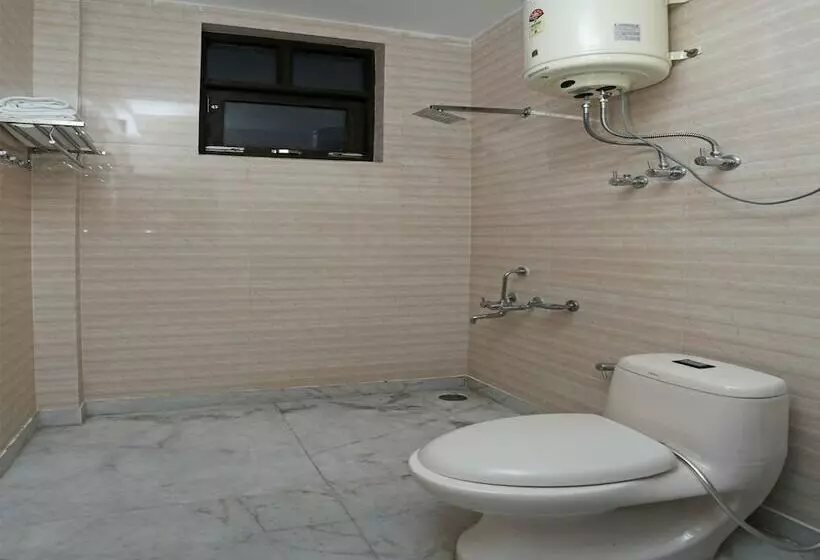 Hotelli Red Inn By Oyo Rooms