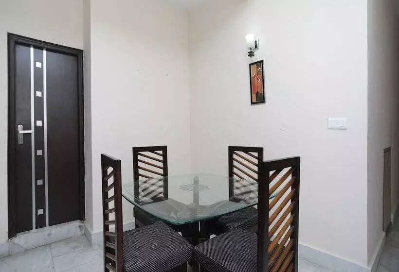 Hotelli Red Inn By Oyo Rooms