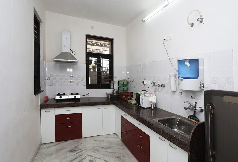 호텔 Victoria Paying Guest House