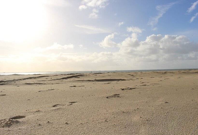 فندق Zandpaviljoen Pier 7