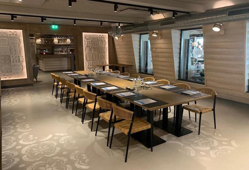 فندق Zandpaviljoen Pier 7