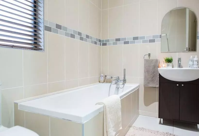 Majatalo The Living Collective