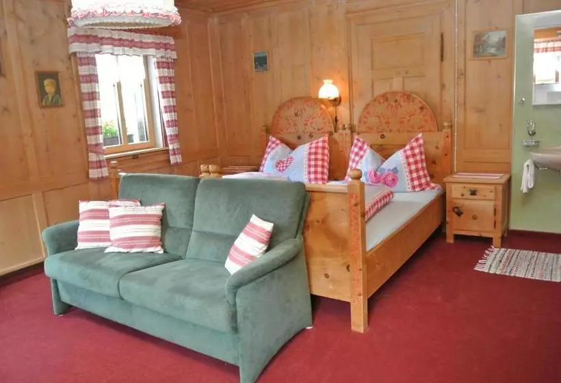 Retkeilymaja Pension Hof Zur Stilli