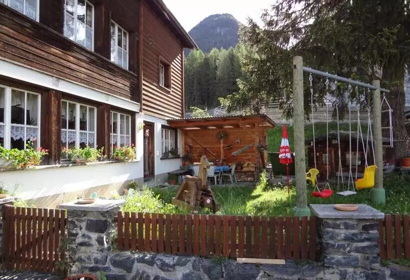 Retkeilymaja Pension Hof Zur Stilli