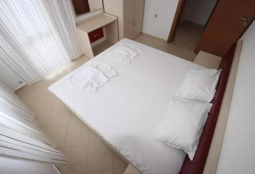 Menada Apolon Apartments