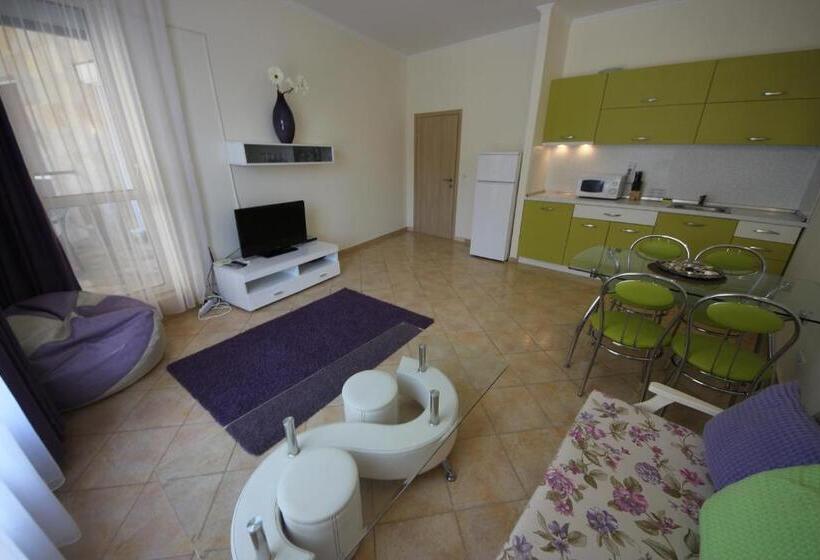 Menada Negresco Apartments