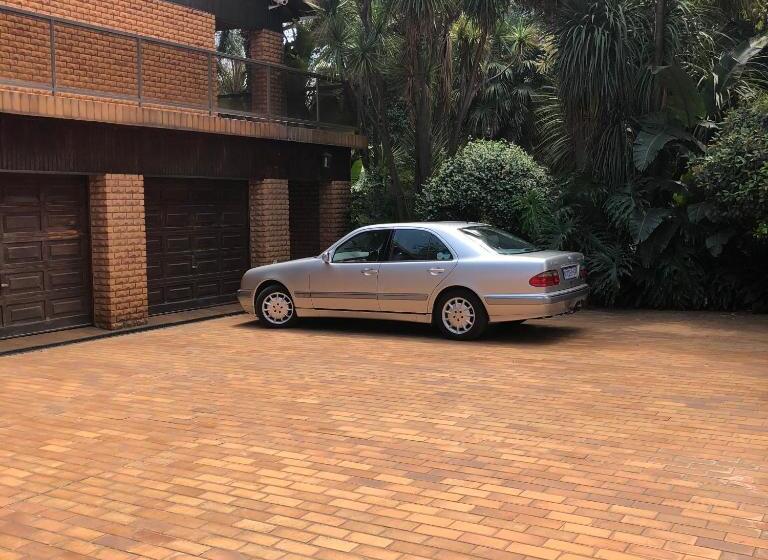 Пансион 27a On Angus