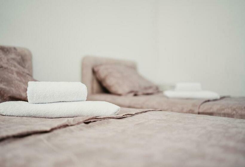 پانسیون Apartments Djukic