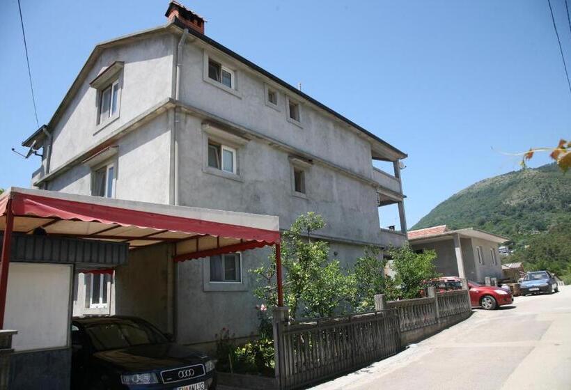 پانسیون Apartments Djukic