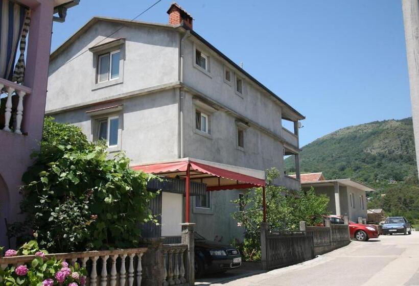 پانسیون Apartments Djukic