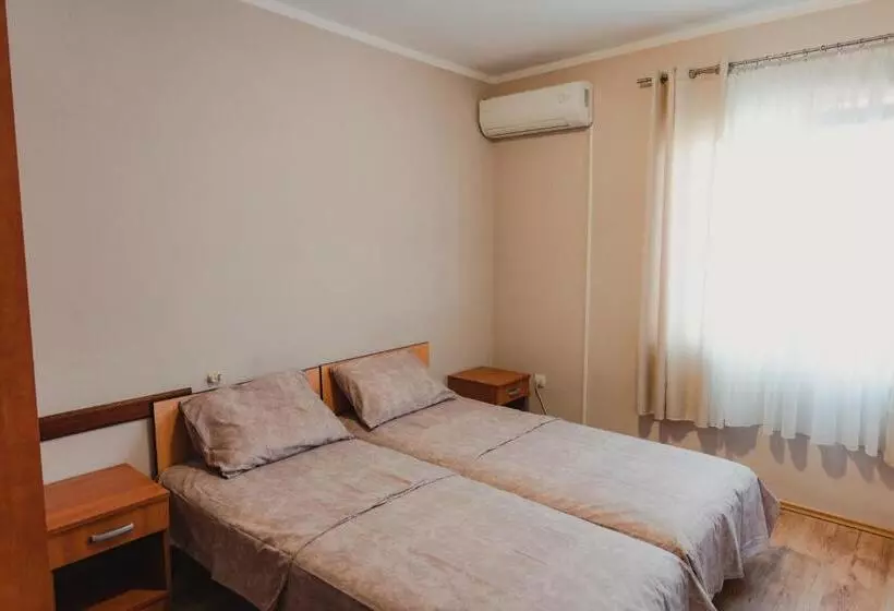 پانسیون Apartments Djukic