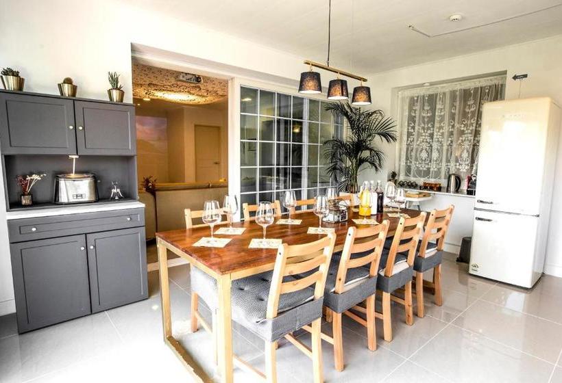 פנסיון Allinone Serviced Residence[cose Bs]