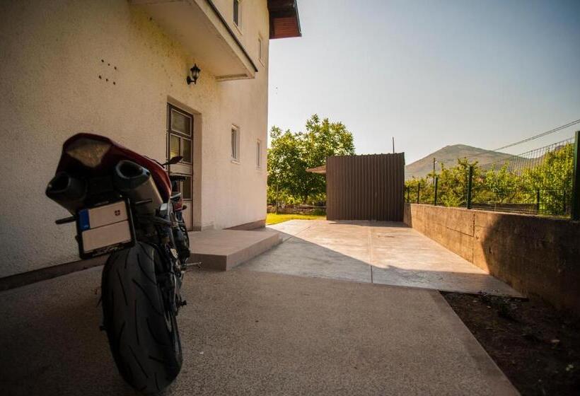 پانسیون Guesthouse Buco