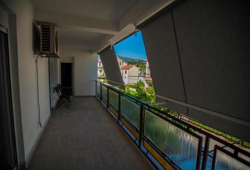 پانسیون Guesthouse Buco