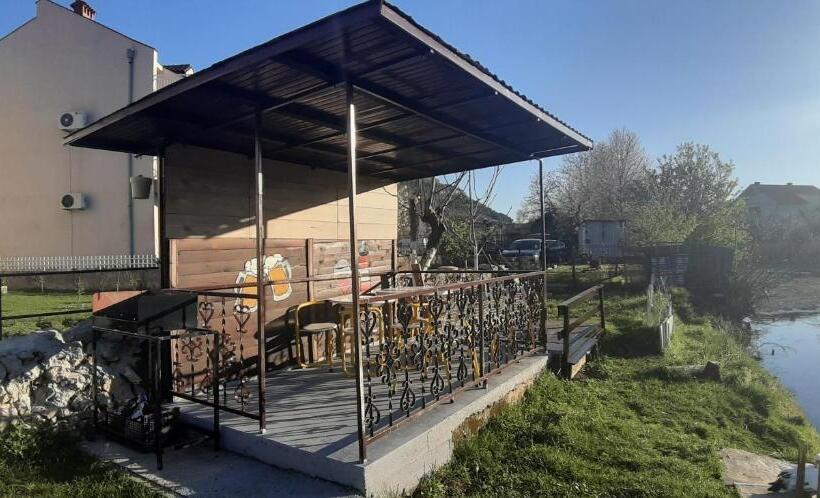 پانسیون Guesthouse Buco