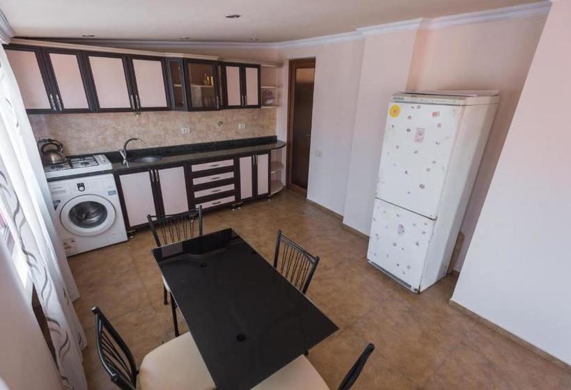 پانسیون Guesthouse Gorgasali 57