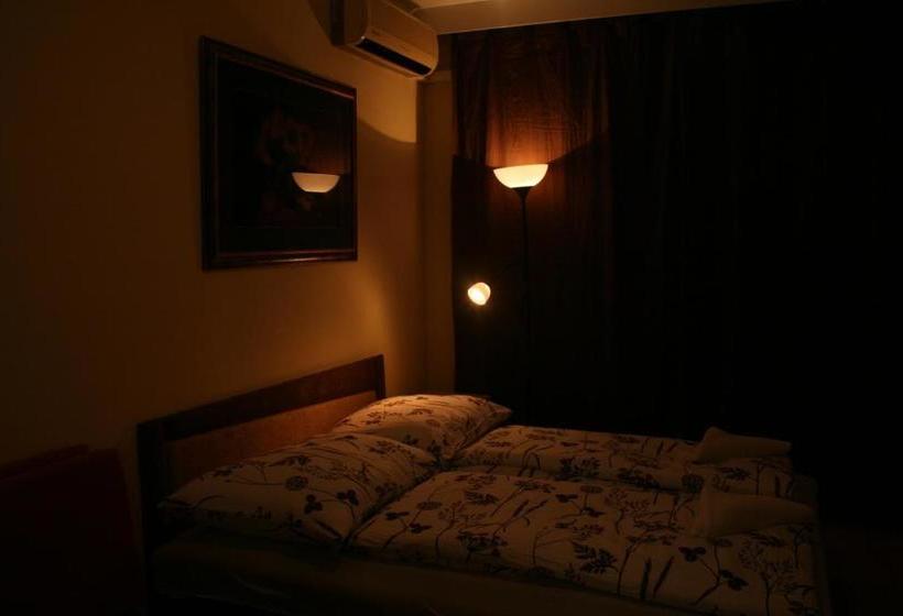 Royal Studio Apartment