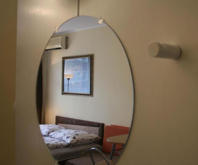 Royal Studio Apartment