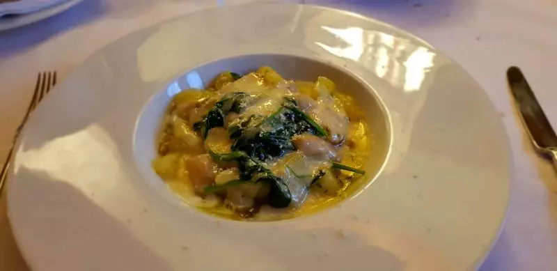 Отель Bellevue Suites & Spa