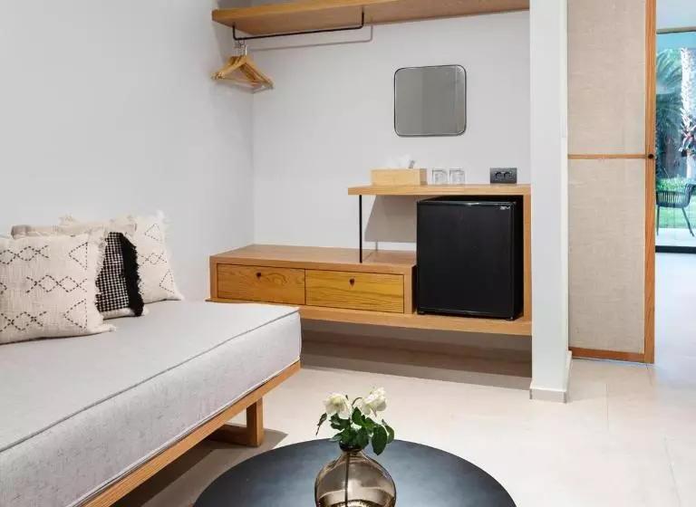 בית מלון כפרי Caravia Beach