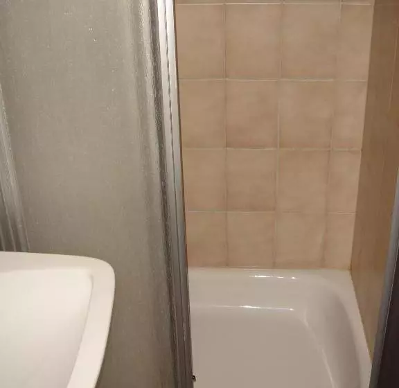 Отель Eden Sisikon