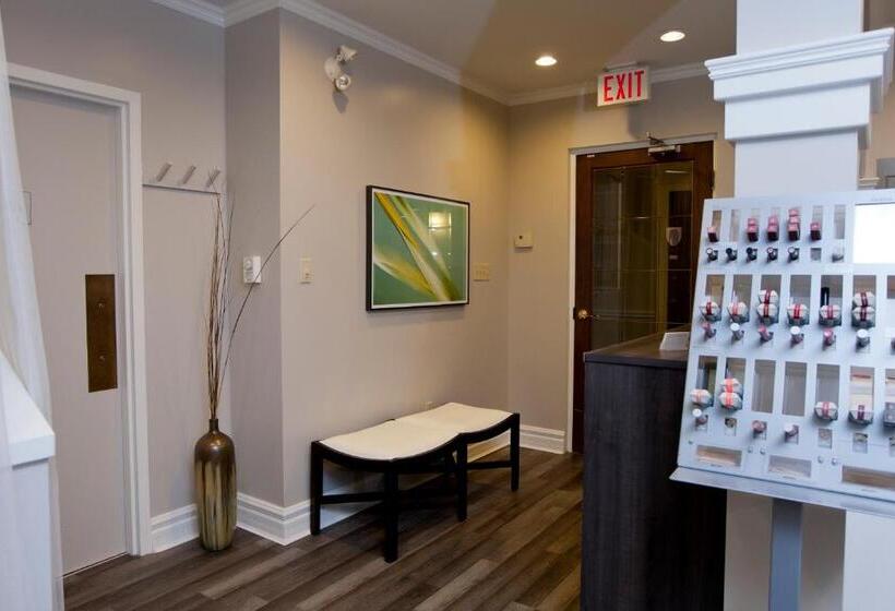 فندق Elmhurst Inn & Spa