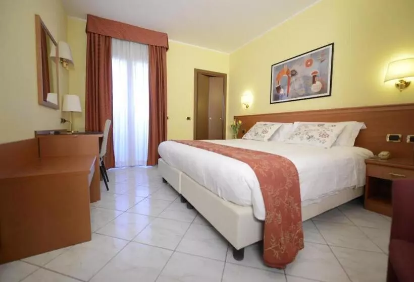 Hotelli Florence Milano