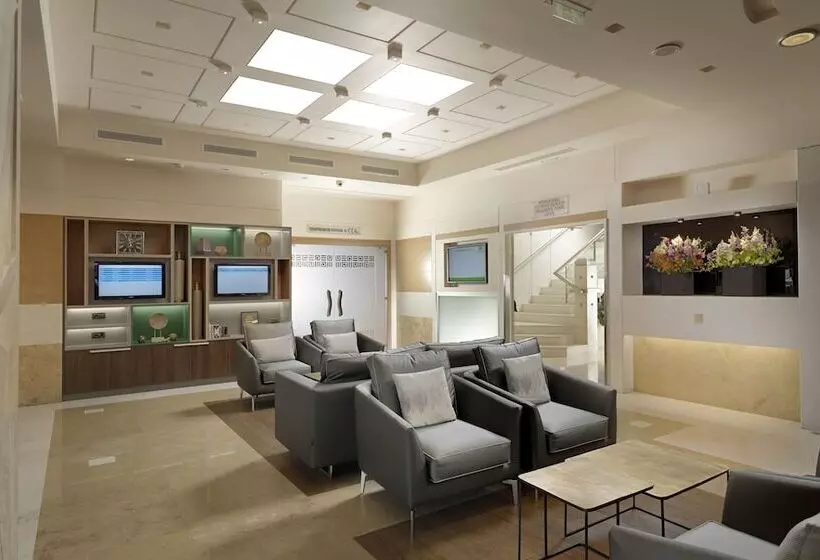 Отель Holiday Inn Athens Attica Av, Airport W., An Ihg