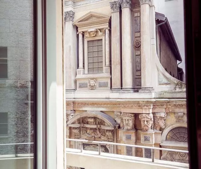 Straf, Milan, A Member Of Design Hotels