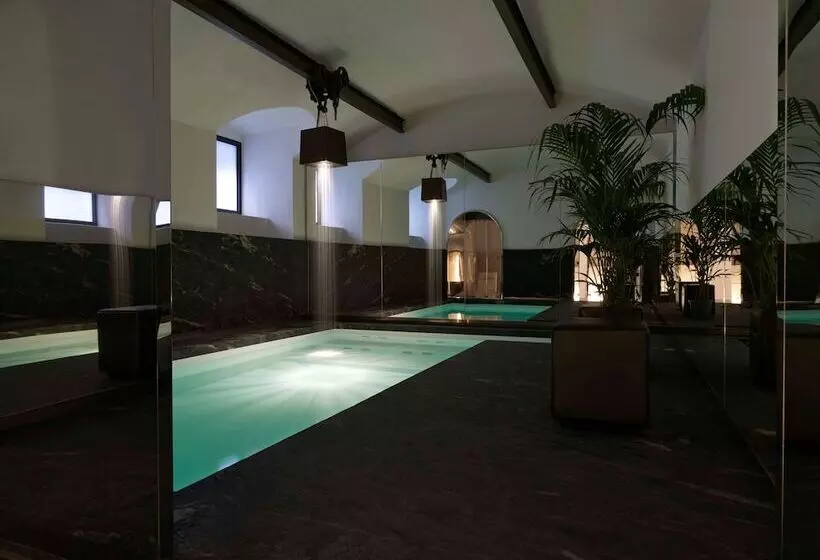 Straf, Milan, A Member Of Design Hotels