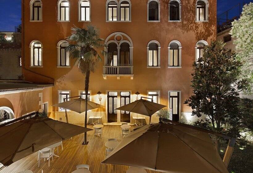 هتل Palazzo Barocci