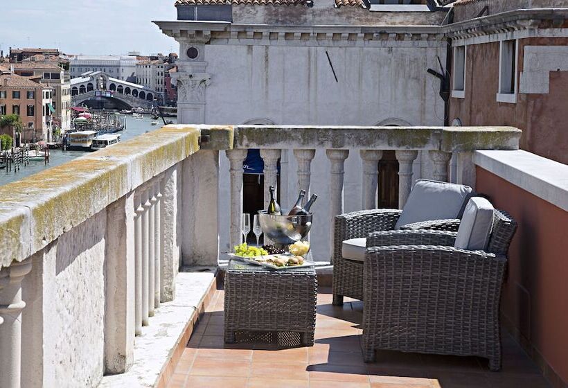 هتل Palazzo Barocci