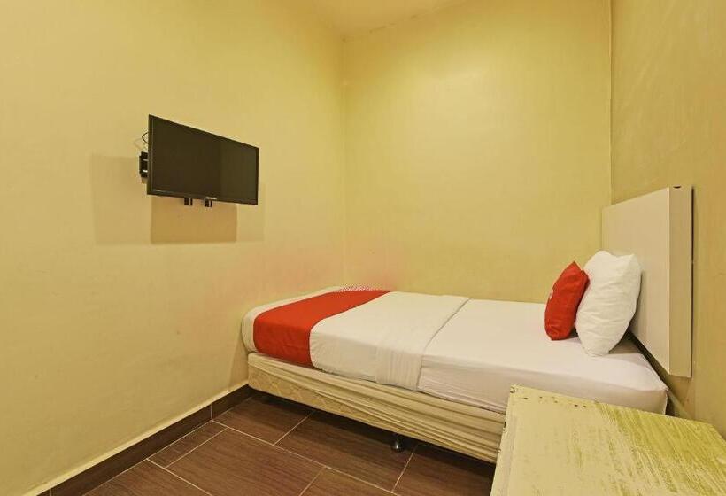 Avatarr Hotel By Oyo Rooms