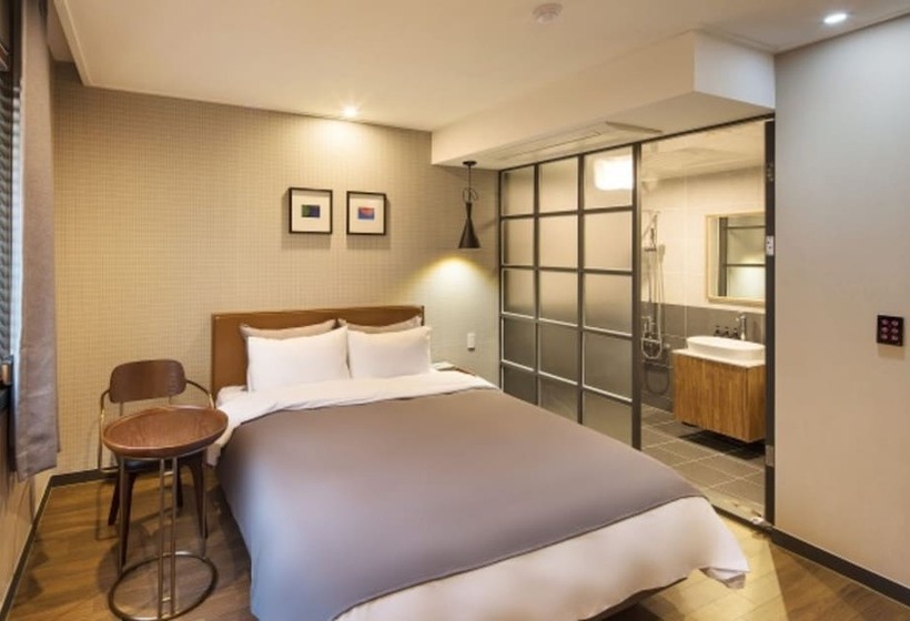 هتل Browndot Myeongseo Convention