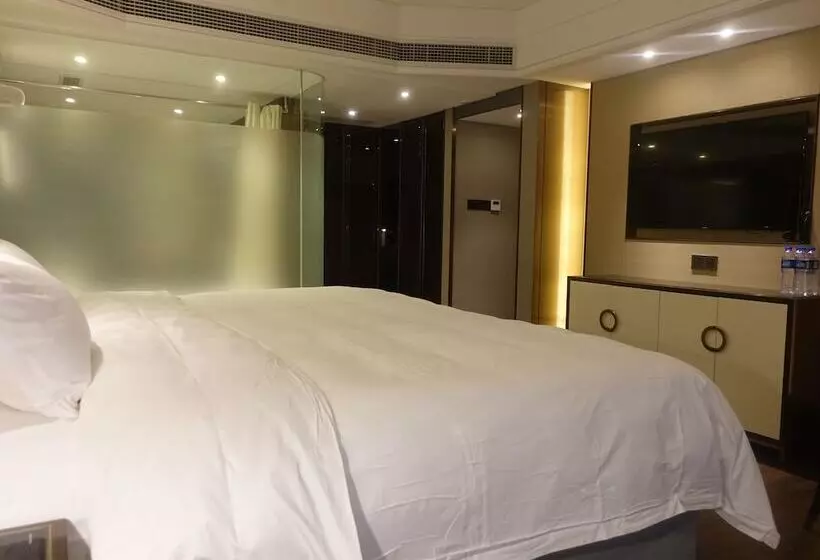 Hotelli Clifford Suites