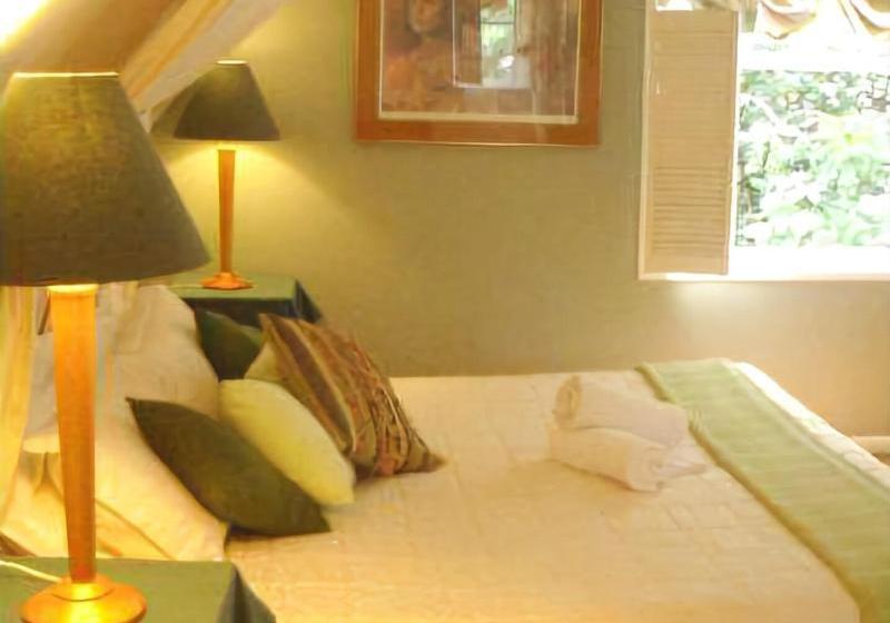 ホテル House Of Laurels