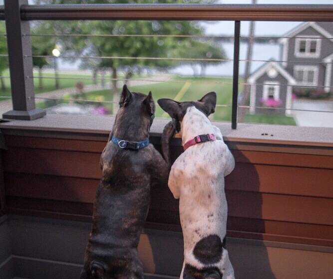 فندق Inn On Water Street